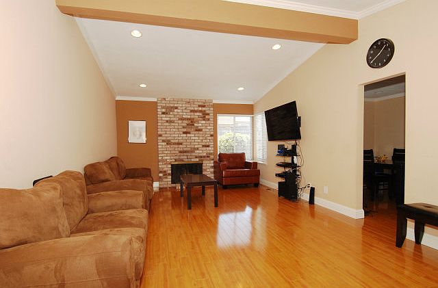 1st image of 2525 Pomeroy Ct
