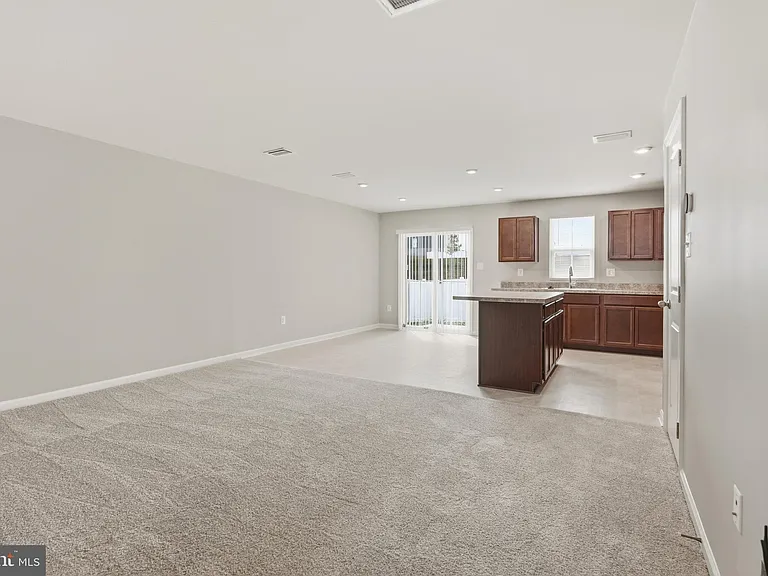 64 Dripping Spring Dr — Photo 6