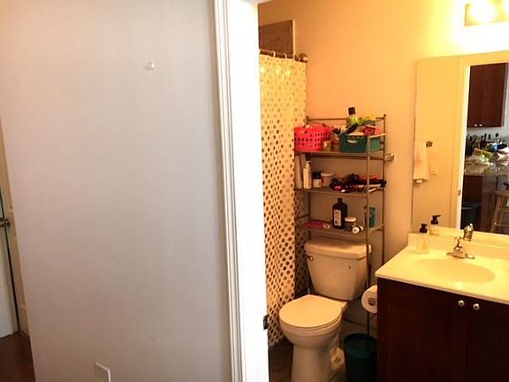 4th image of 1464 S Michigan Ave APT 1005
