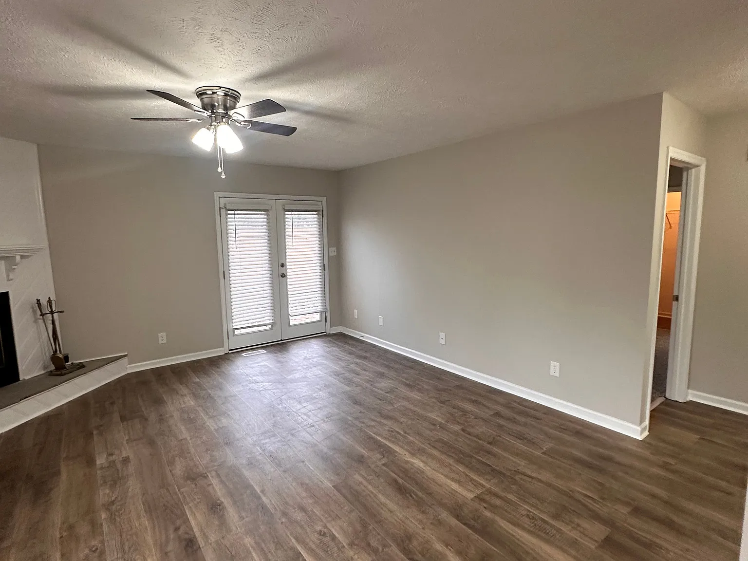 2 bed, 2.0 bath, 1050 sqft, $1,400 — Photo 4