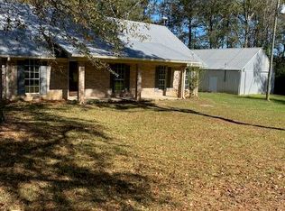 20 Kendrick Ln, Seminary, MS 39479