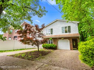 1084 Carlton Blvd, Staten Island, NY 10312