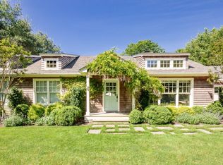 48 Hand Ln, Amagansett, NY 11930