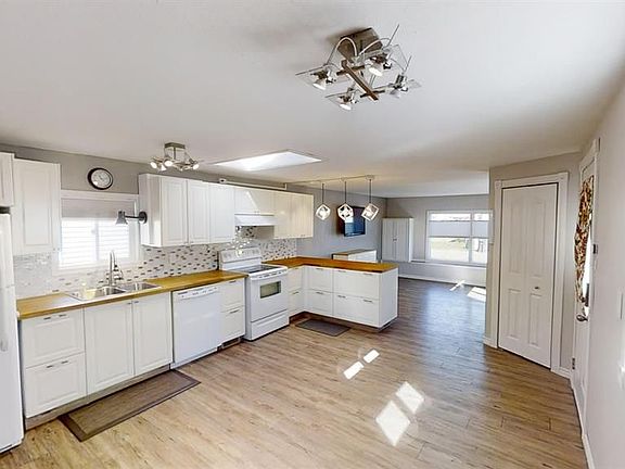 4th image of 9824 104th Ave #1-114