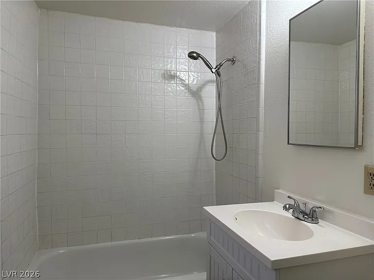 14 Valley View Ln — Photo 9