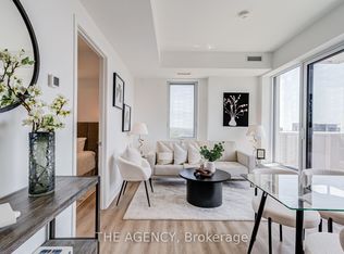 10 Oak St #2403, Toronto, ON M5A0Z1