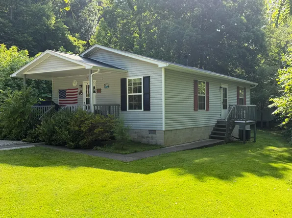 82 Stevens Ln, Vanceburg, KY 41179