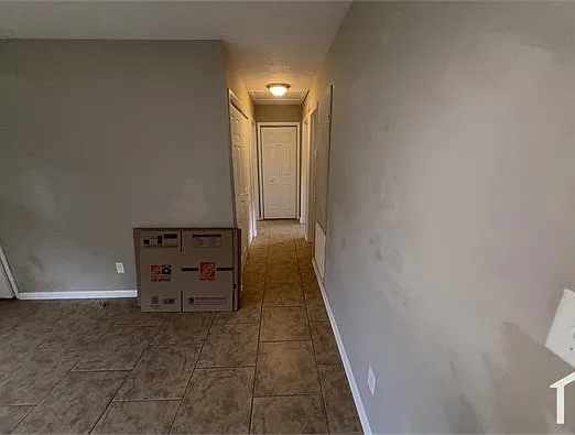 2 bed, 850 sqft, $1,300 — Photo 4