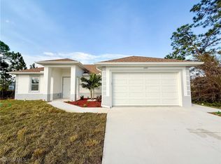 3302 27th St SW, Lehigh Acres, FL 33976