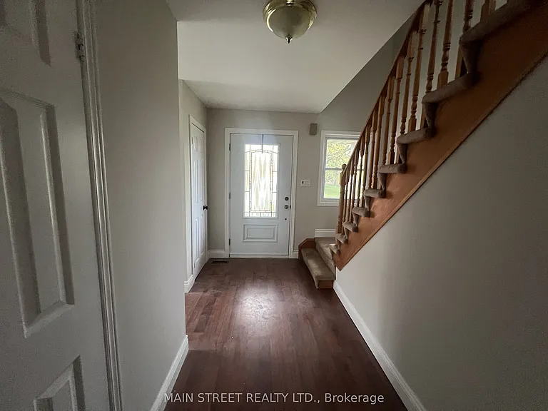 14 Ailsa Dr — Photo 4