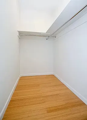 Rented by REAL New York | media 6