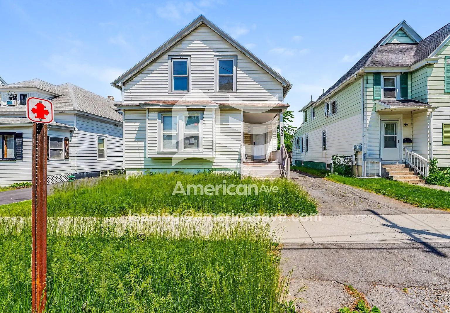 3 bed, 1.0 bath, 1241 sqft, $1,725 — Photo 1