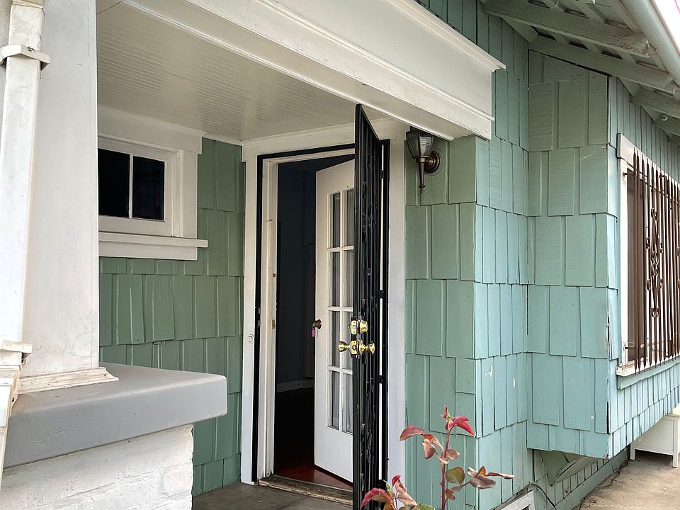 1st image of 1243 N Edgemont St #1243