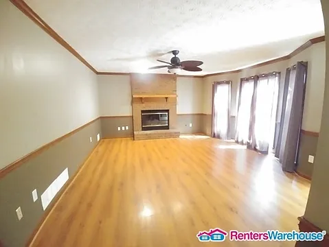891 Providence Dr — Photo 7