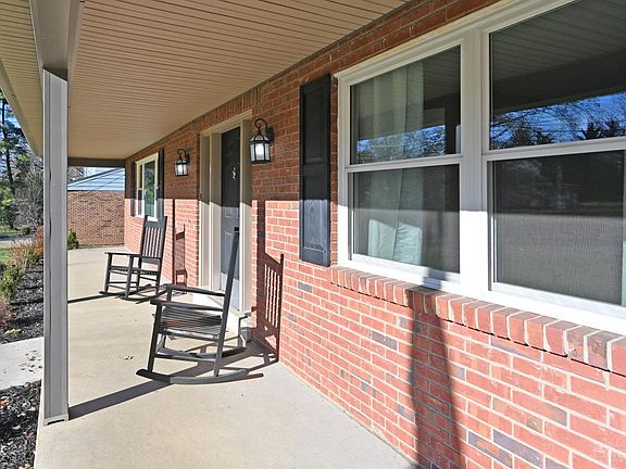 3rd image of 7622 Cathedral Hill Dr
