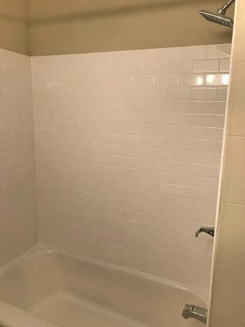 Amazing 3 bedroom 2 bath house in Richfield! — Photo 3