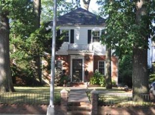 8569 Chevy Chase St, Jamaica, NY 11432