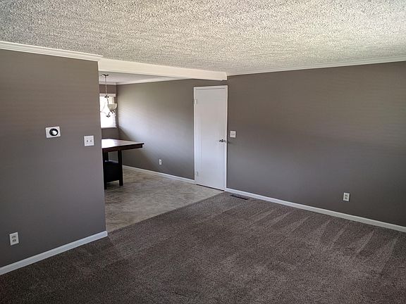 4th image of 5761 Traymore Dr
