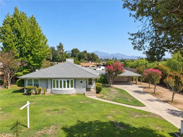 2989 Ladera Rd, San Bernardino, CA 92405