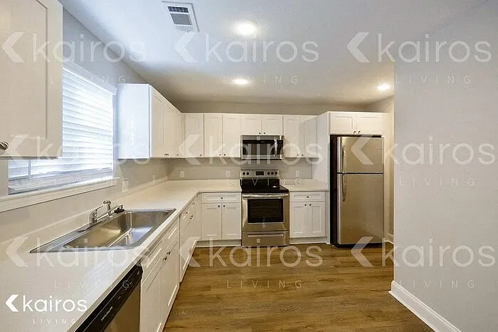 3 bed, 2.0 bath, 1453 sqft, $1,695 — Photo 4
