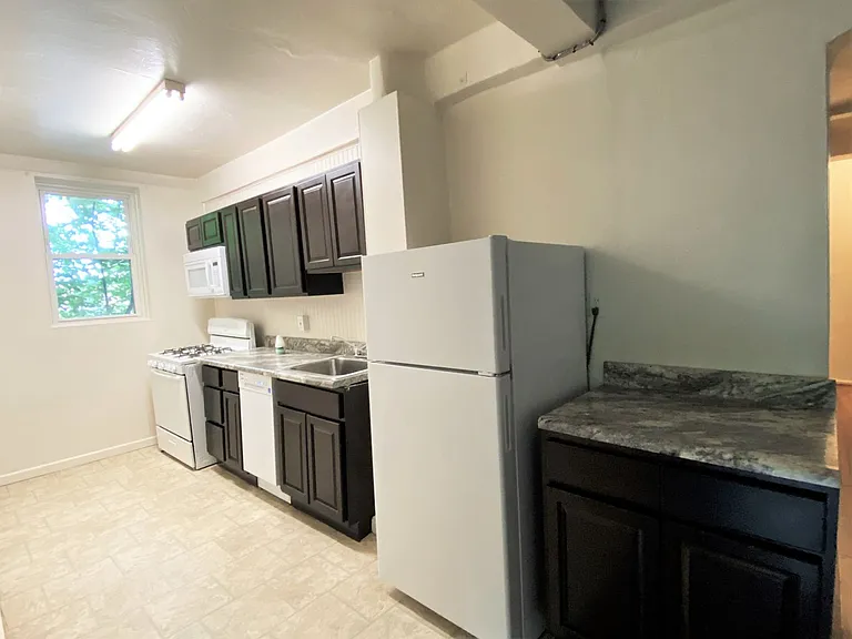 Squirrel Hill - Apartments For Rent In Pittsburgh — Photo 2