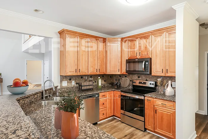 Building Photo - 9 Oakmont Ct