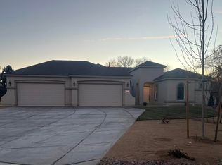 407 White Hawk Rd, Fernley, NV 89408