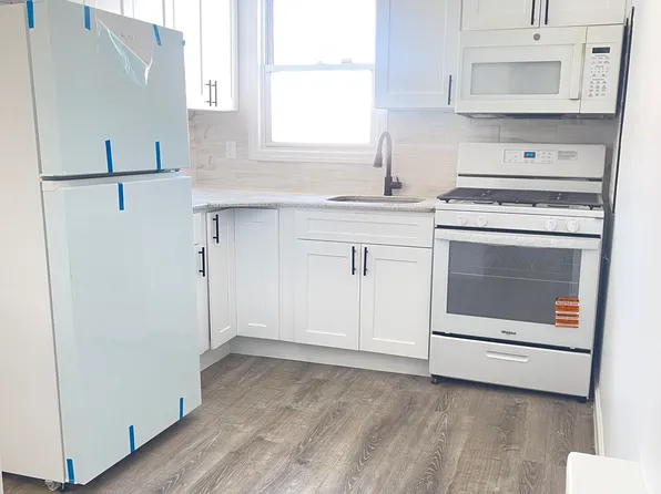 (undisclosed Address), Hollis, NY 11423