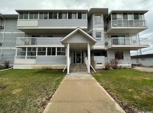 119 4th Ave W #4, Kindersley, SK S0L1S0