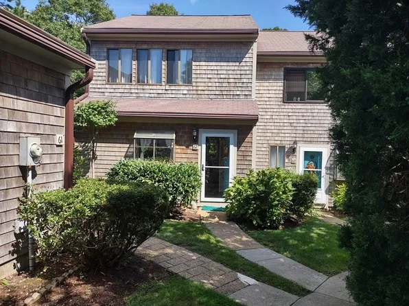62 Roundhouse Rd #62, Buzzards Bay, MA 02532