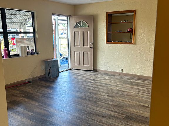 2nd image of 104 Leona Dr
