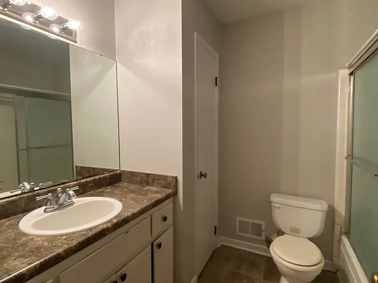 1440 Taylors Chapel Rd — Photo 6