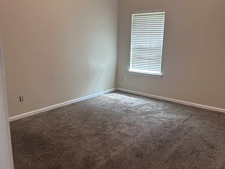 11124 James Madison Dr — Photo 13