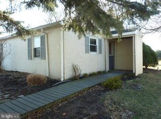 4376 Lighthouse Rd, Chambersburg, PA 17202