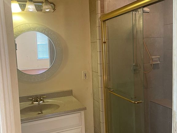 4th image of 5634 SW Monmouth Dr