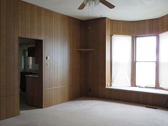 5th image of 301 S Lincoln St