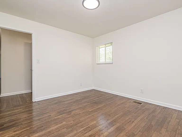 1506 Janmar Dr — Photo 16