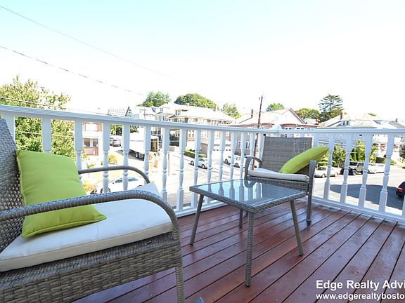 72 Hunnewell Ave. Boston - Brighton Unit Photo 5