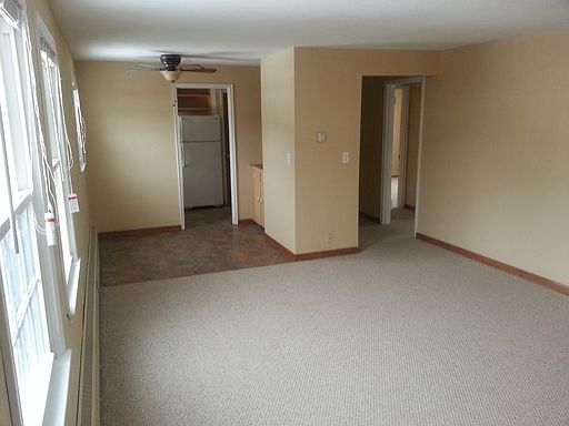 3rd image of 2740 Watson Blvd APT 4