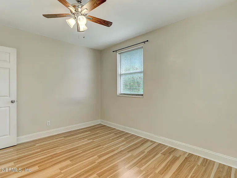 2358 Herschel St #1 — Photo 16