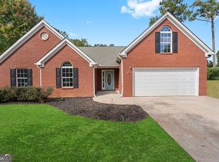 325 Peachtree Cir, Hampton, GA 30228