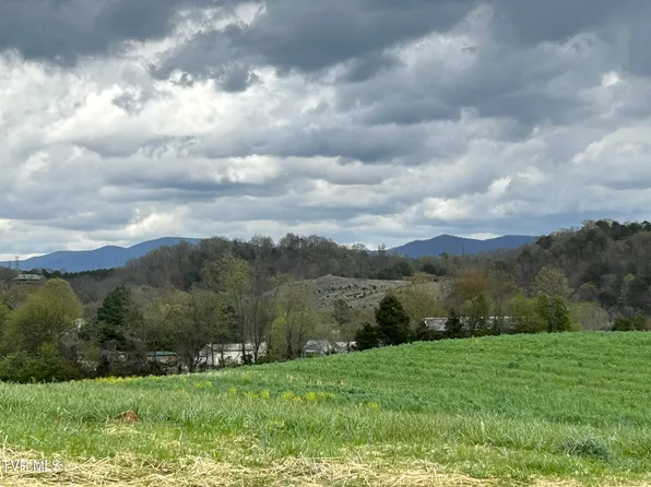 Wolfe Rdg, Johnson City, TN 37601