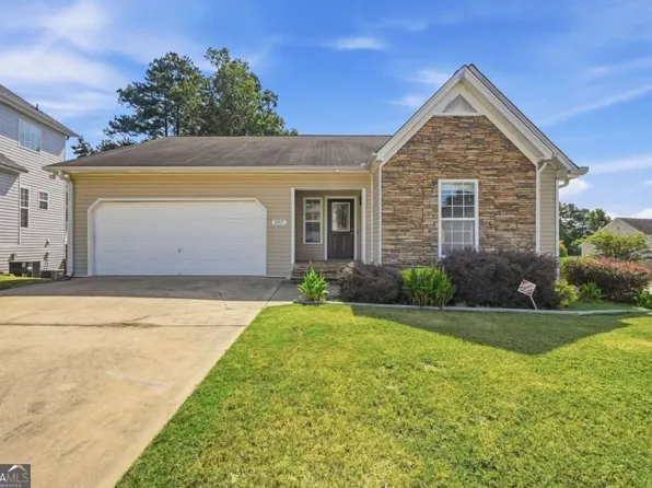 207 Providence Dr, Dallas, GA 30157
