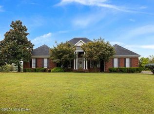 73 Persimmon Ridge Dr, Louisville, KY 40245