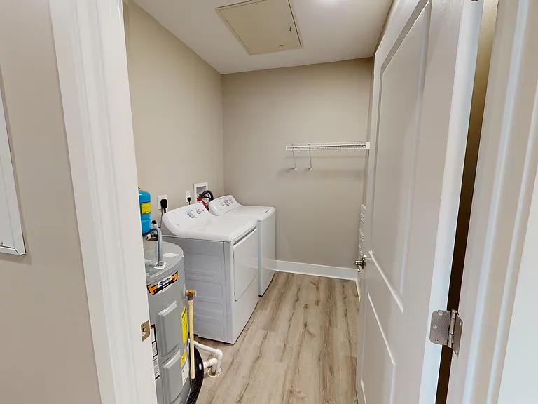 Gentry East Apartments — Photo 55