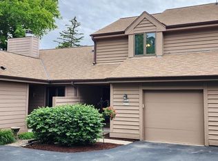 W133N8155 Danell Dr, Menomonee Falls, WI 53051