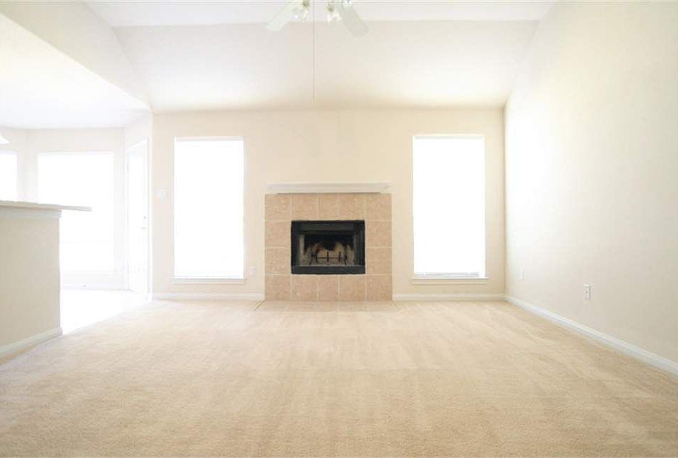 2nd image of 13510 Raintree Dr