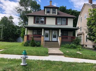 1768 Lee Rd, Cleveland, OH 44118