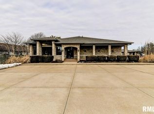 3019 Spring Mill Dr, Springfield, IL 62704