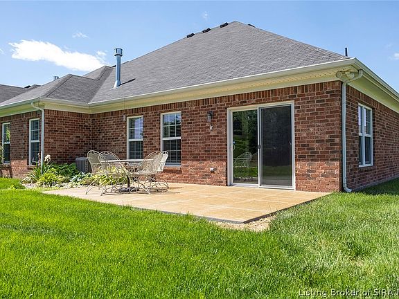3rd image of 2404 Magnolia Court #L 49